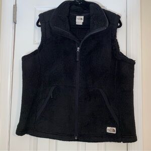 Northface Women’s Sherpa vest XL